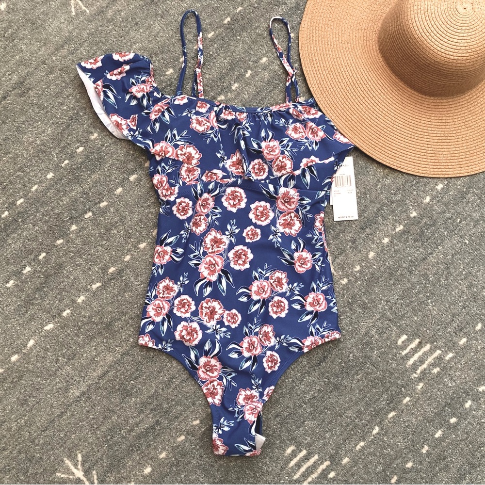 NWT Raisins Isla Maui Off-the-Shoulder One Piece Swimsuit